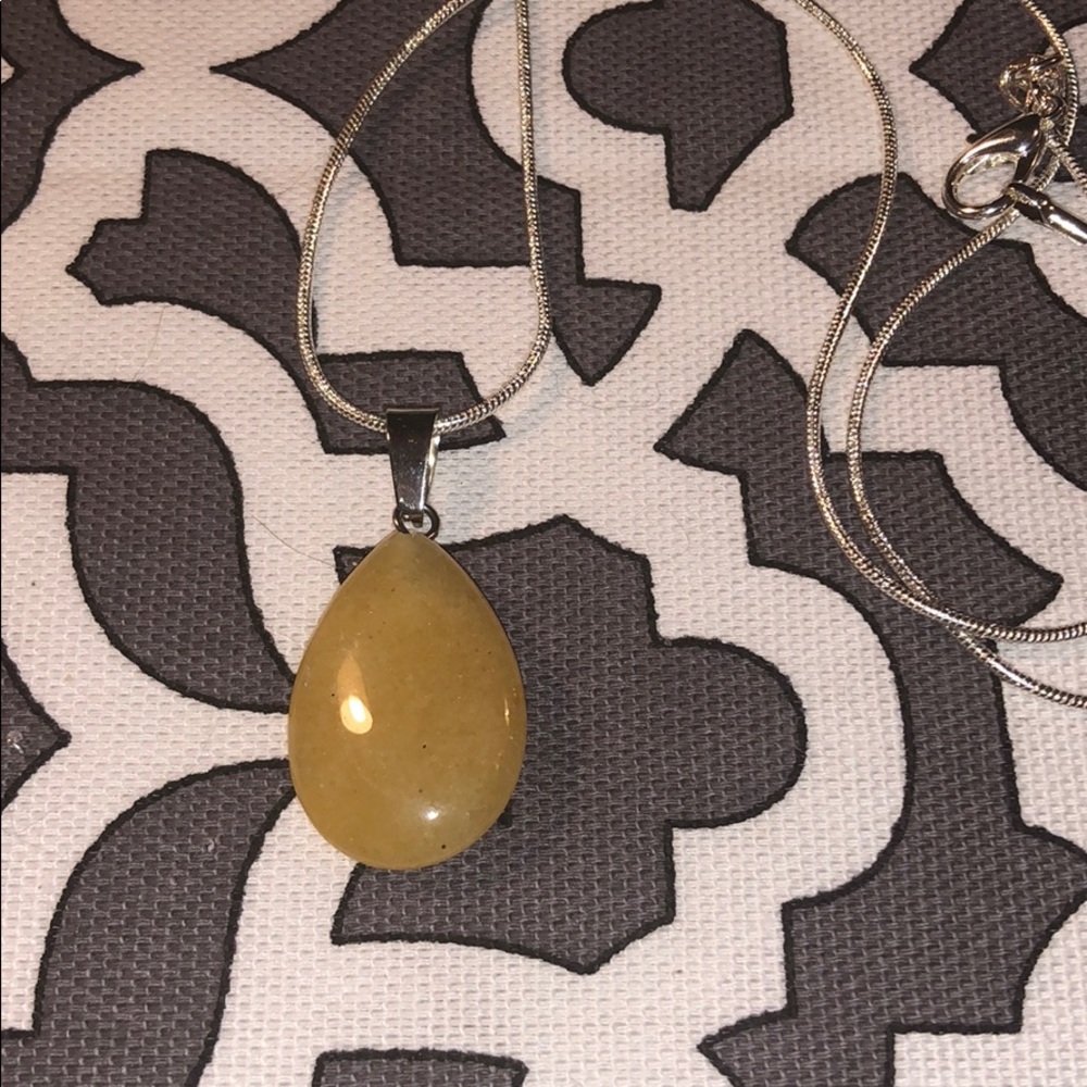 Yellow calcite with 18 in sterling silver chain - Picture 4 of 4